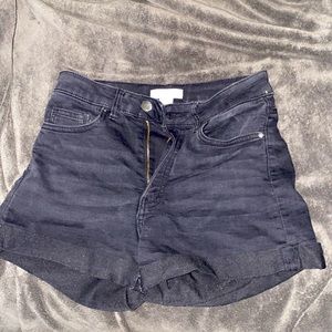 H&M Black Shorts size 4